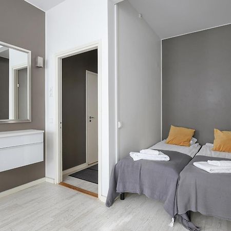 Kotimaailma Apartments Kamppi - Studio For 2 Хелзинки Екстериор снимка